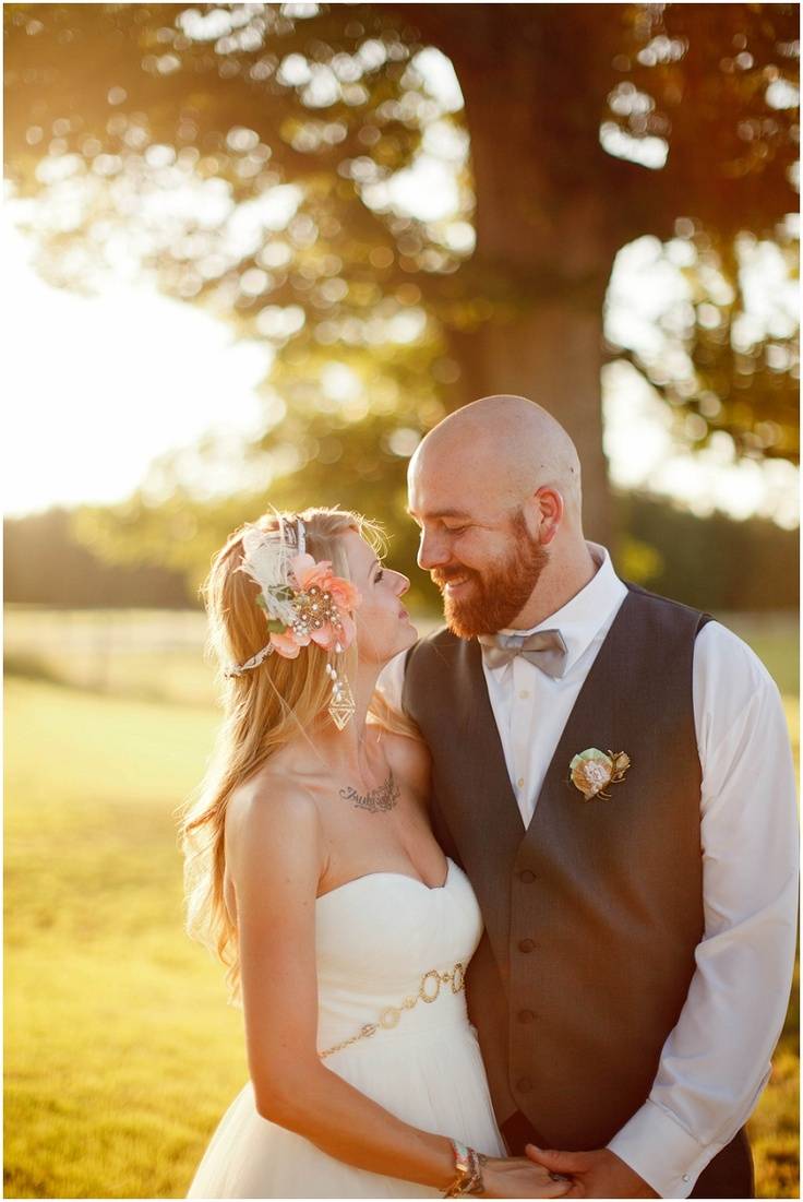 The Beauty of Simple Wedding Cakes