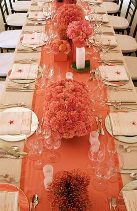 2014 Hot Wedding Color Palette Trend: Coral and Gold - Wedding Fanatic