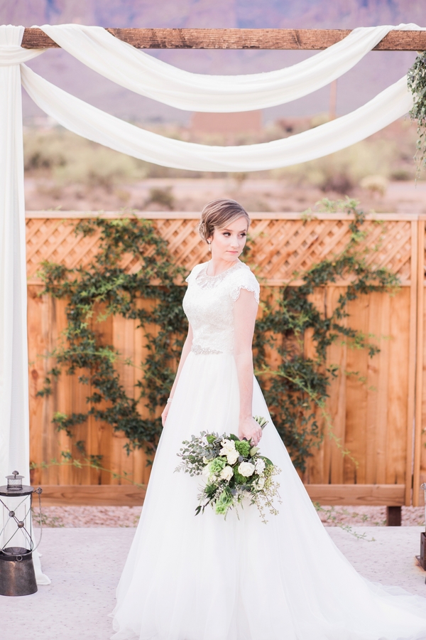 Styled Shoot: Pure Rustic Chicness - Wedding Fanatic