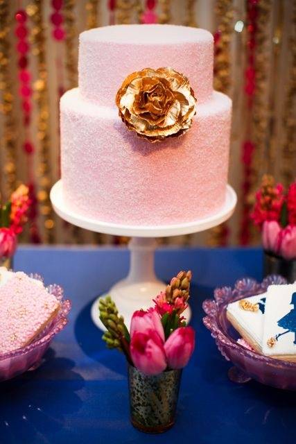5 Elegant Wedding Shower Cakes - Wedding Fanatic